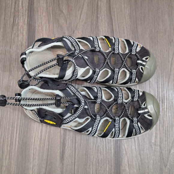Keen Women's Black And Gray Waterproof Slip On Drawstring Sandals Size 7 - Picture 5 of 8
